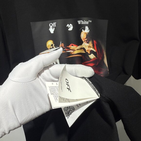 Off-White Slim-Fit Caravaggio Black T-Shirt - Picture 6 of 7